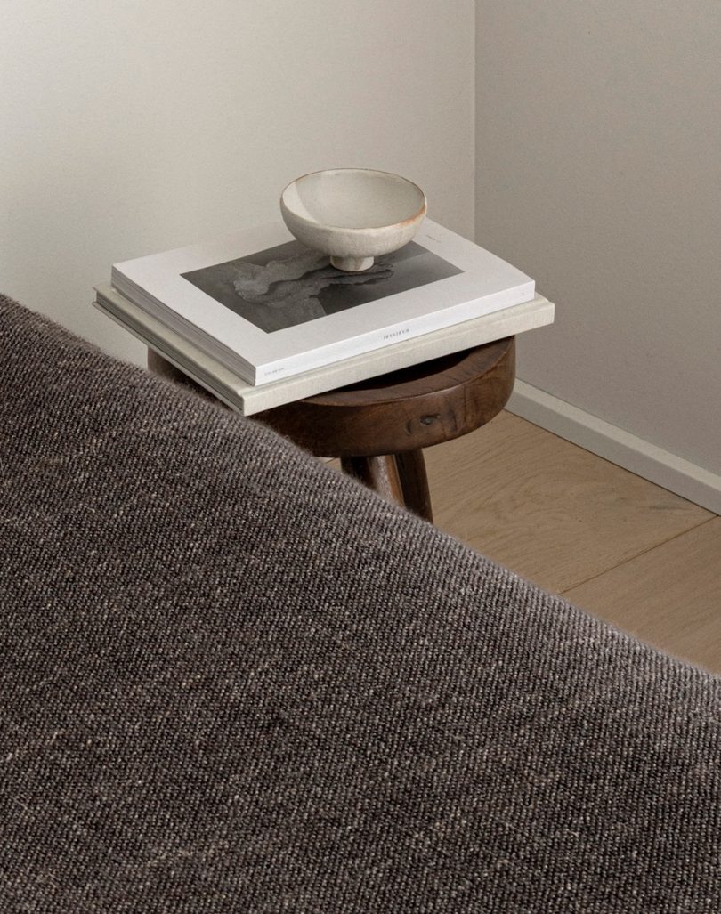 Norm Architects 设计的极简主义住宅 Lakeshore Barn House