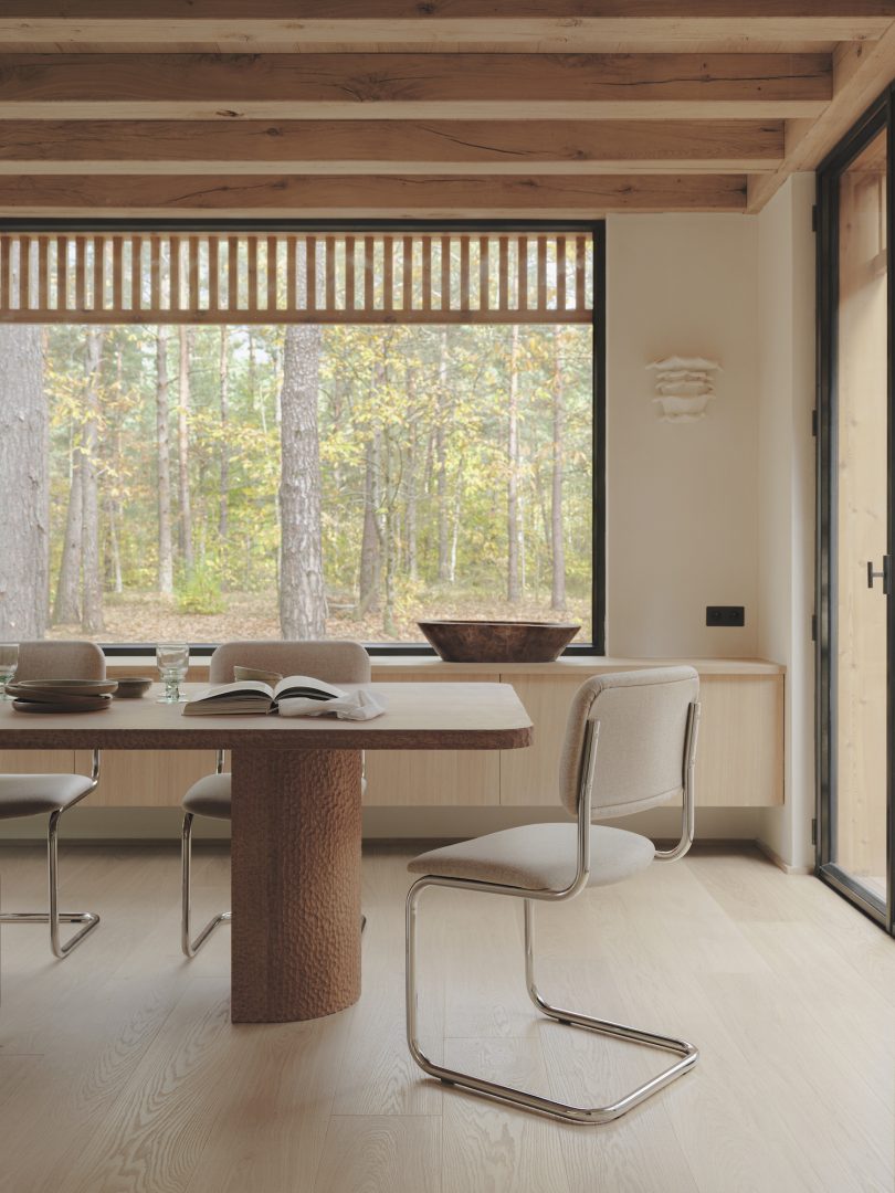 In Sinu Architects 设计的极简主义住宅 Maison de l'Orée