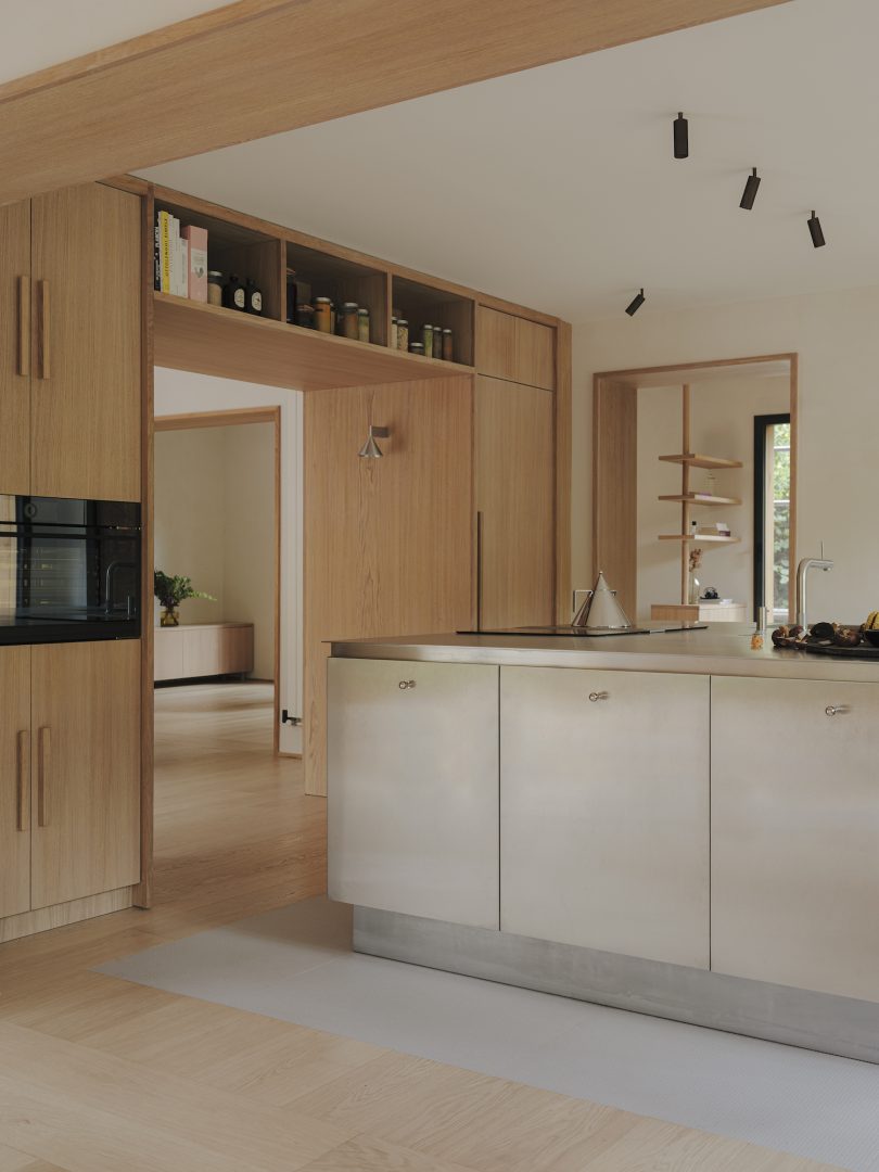 In Sinu Architects 设计的极简主义住宅 Maison de l'Orée