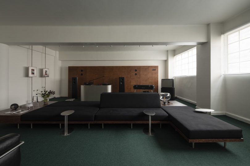 由 FORMANT 设计的极简文化空间 Modular