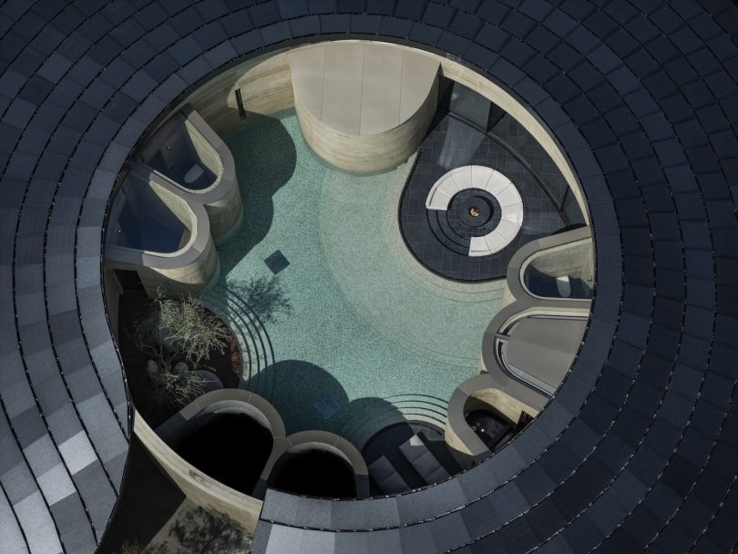 Bjarke Ingels Group设计的极简风格别墅NOT A HOTEL