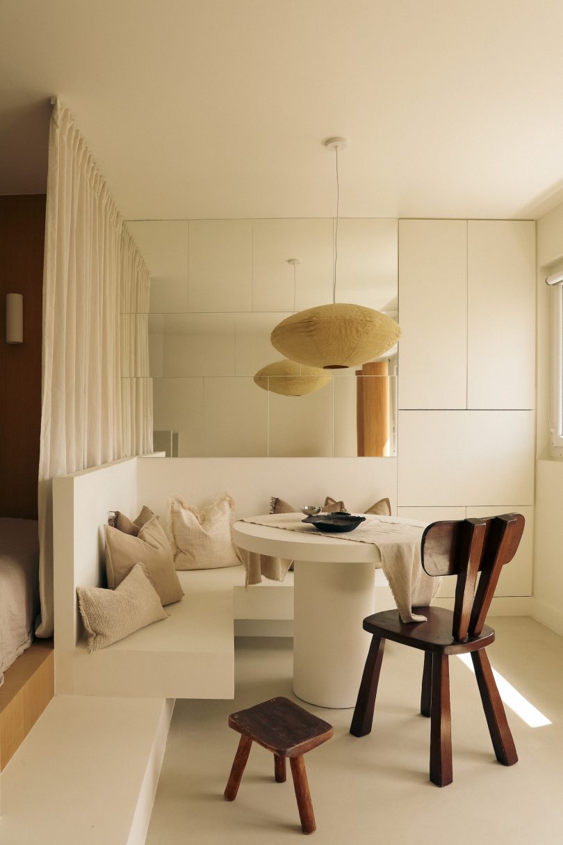 ONO Studio设计的极简主义公寓Oberkampf Apartment