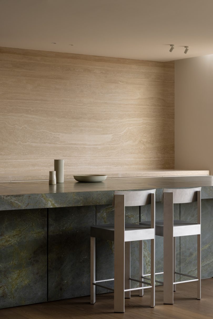 Telha Clarke 设计的极简主义公寓 Penthouse Vivace