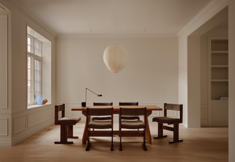 Vives St-Laurent 设计的极简主义住宅 Wood Residence