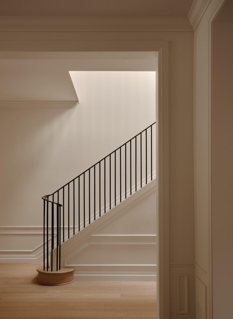 Vives St-Laurent 设计的极简主义住宅 Wood Residence