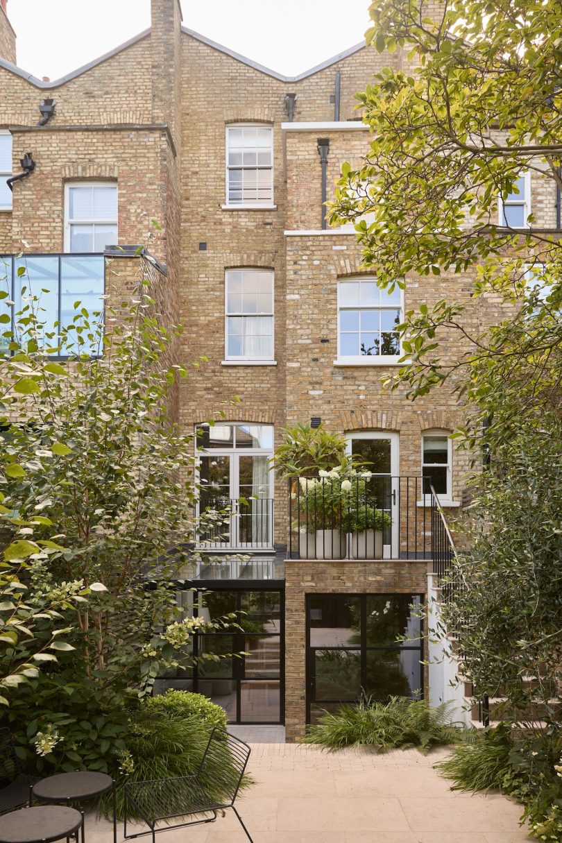 Studio Arka 设计的极简主义别墅 Chelsea Residence