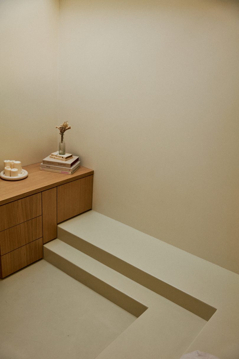 Atelier Opale 设计的极简主义住宅 Messine Apartment