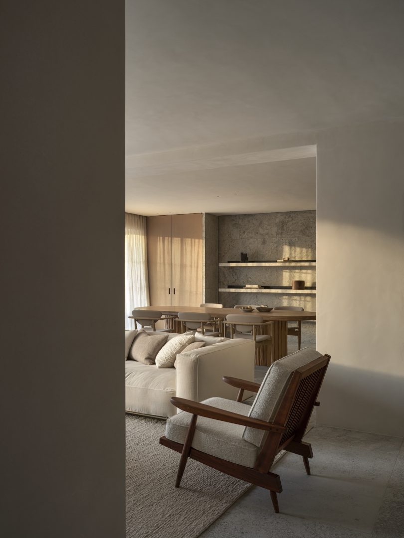 KERSTENS 设计的极简主义海滨住宅 PG House