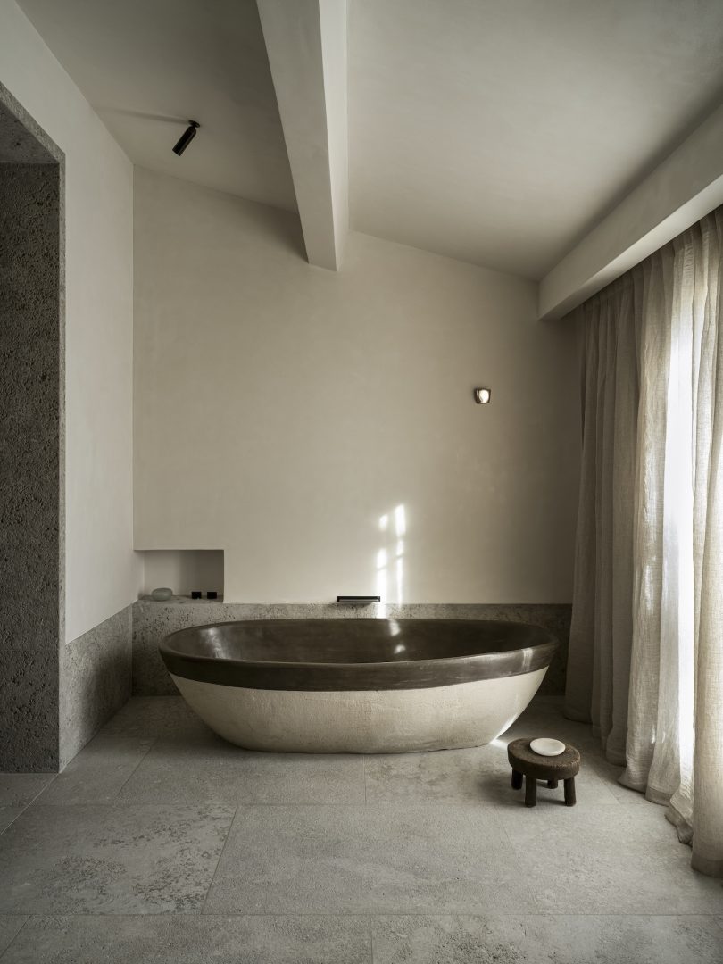 KERSTENS 设计的极简主义海滨住宅 PG House