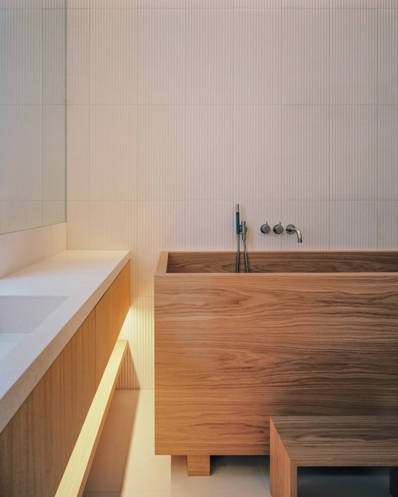 MATA Architects设计的极简主义住宅Panoramic House