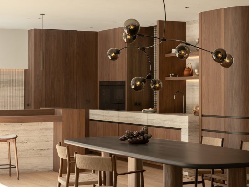 Britt Van Namen 设计的极简主义别墅 Residence RBK
