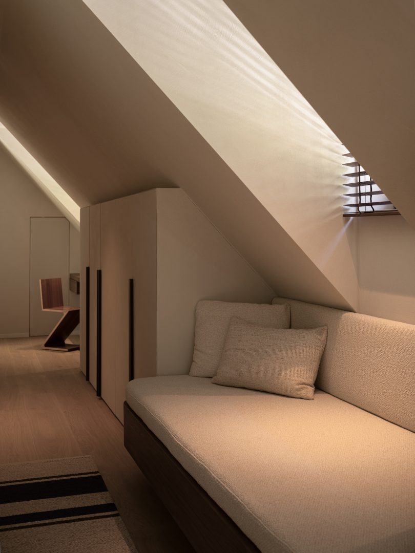 Britt Van Namen 设计的极简主义别墅 Residence RBK