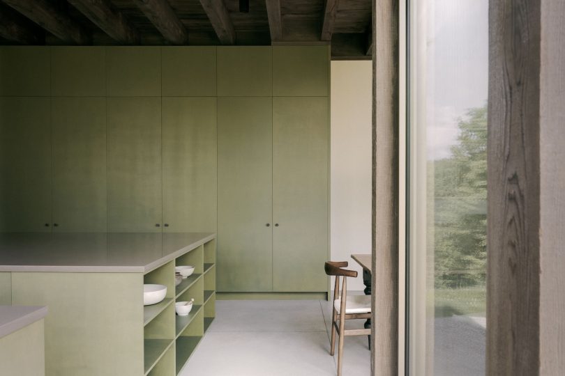 由 Atelier Carle 设计的极简主义住宅 SONO