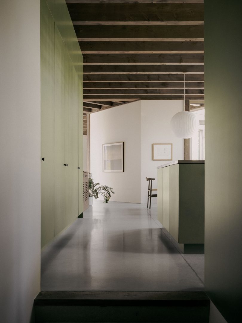 由 Atelier Carle 设计的极简主义住宅 SONO