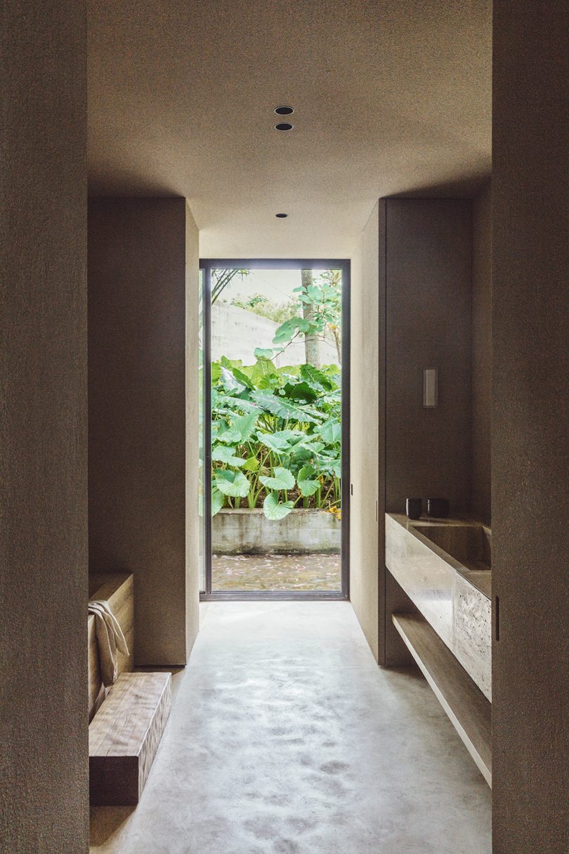 Nicolas Schuybroek Architects设计的极简主义住宅SR House