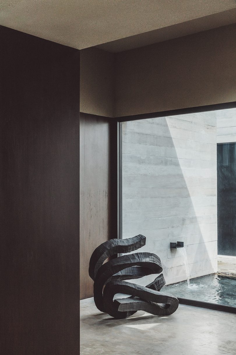 Nicolas Schuybroek Architects设计的极简主义住宅SR House