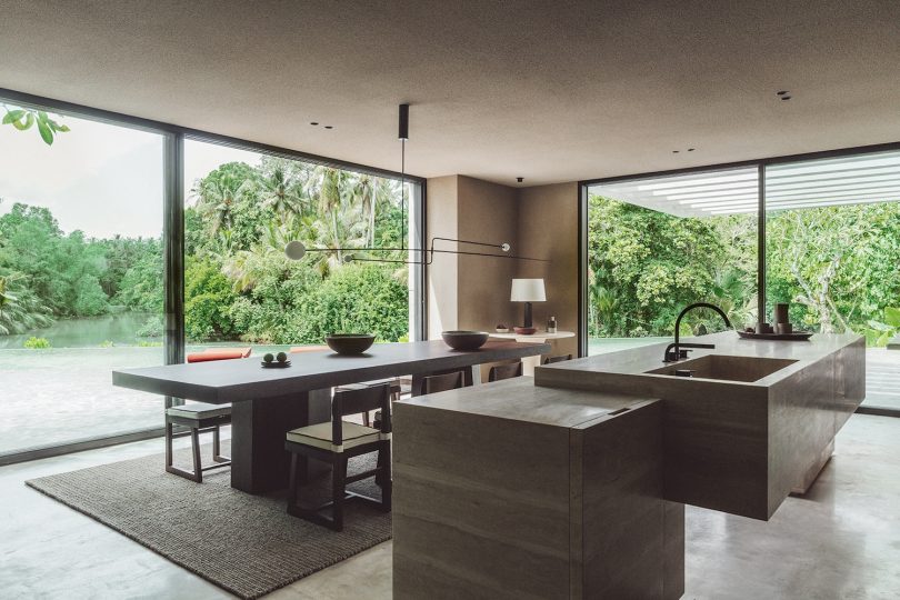Nicolas Schuybroek Architects设计的极简主义住宅SR House
