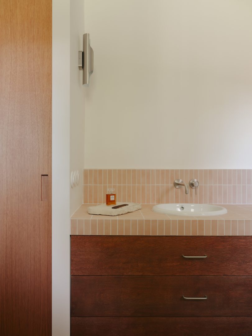 Tom Floquet Architecte设计的极简主义住宅Villa Rafales