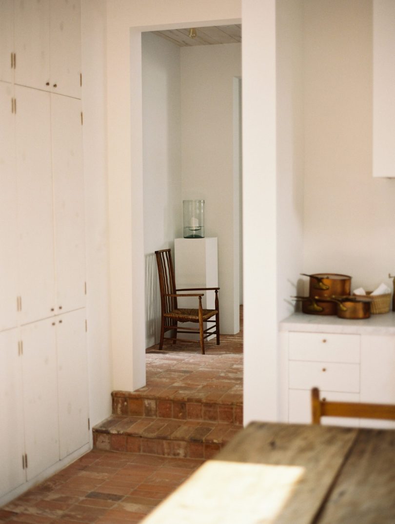 Breland-Harper设计的极简住宅Spanish Courtyard House