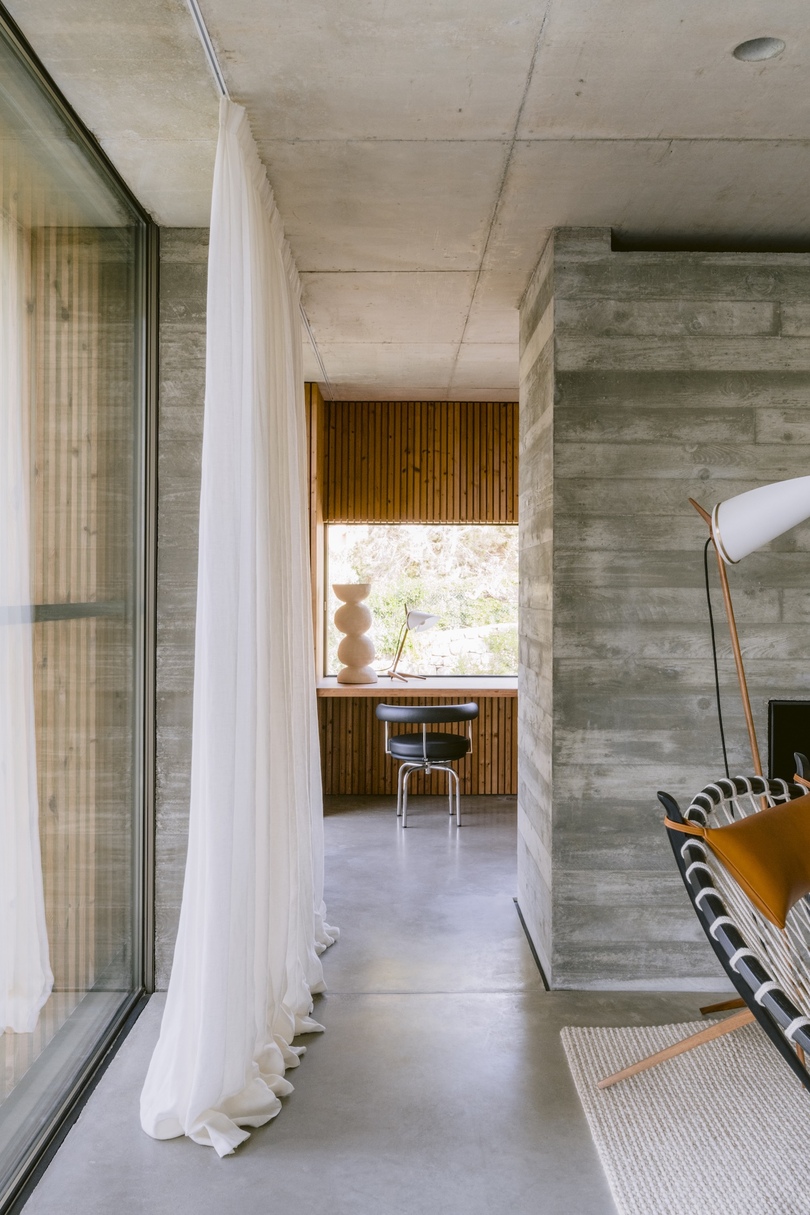 Adrián Bedoya 设计的极简主义度假别墅 Ibiza Residence