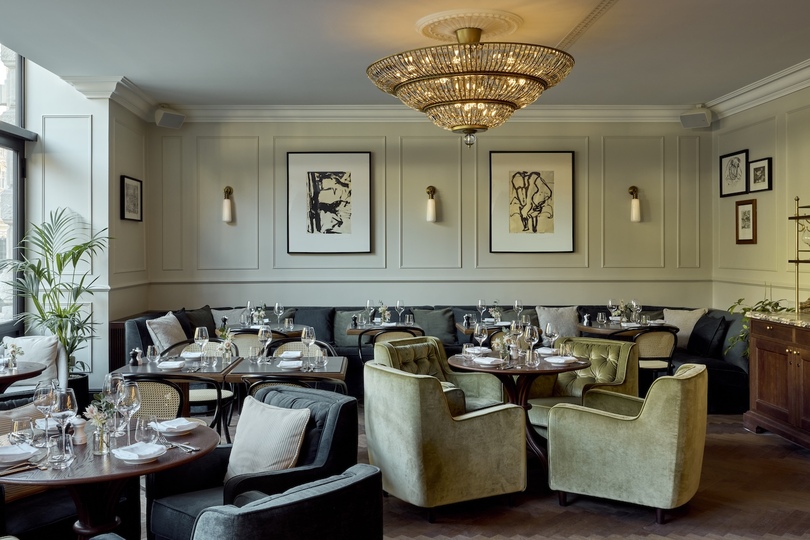 由 Thurstan 设计的极简主义酒店 Miiro Palais Rudolf