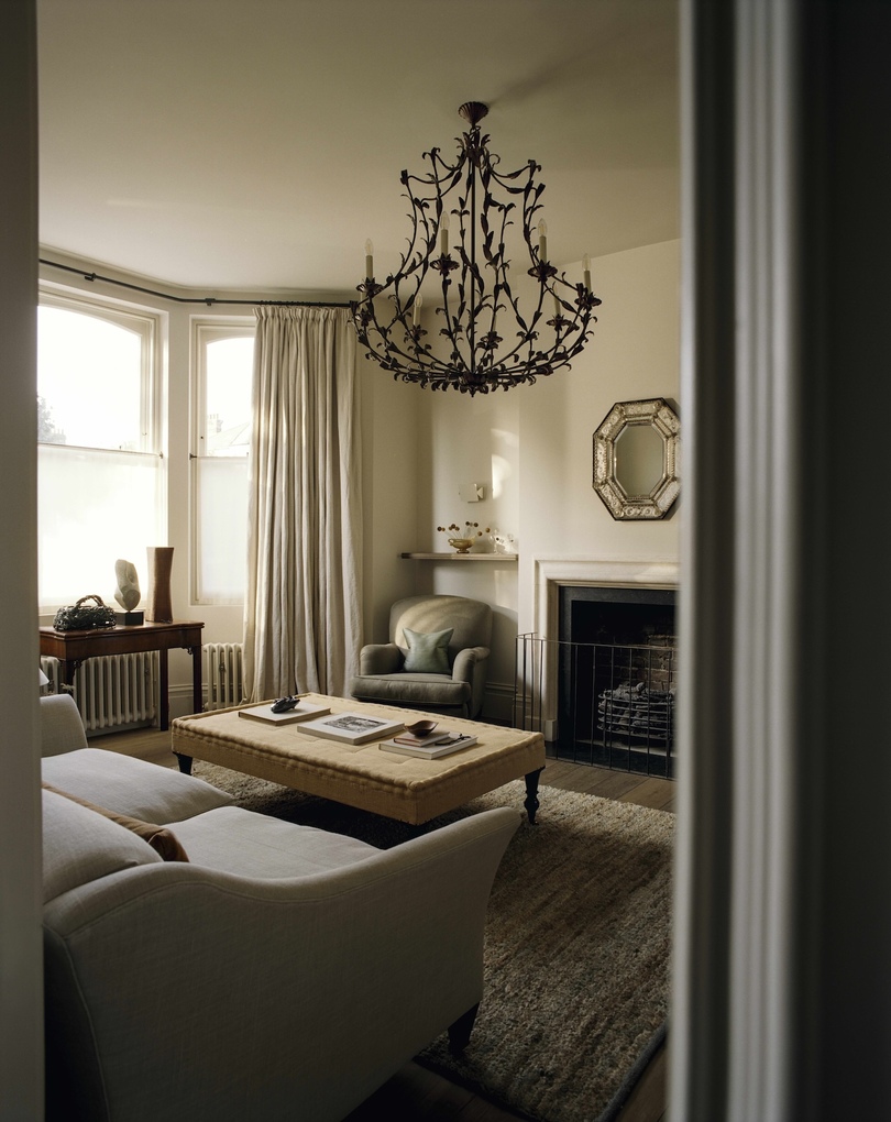 Evelina Mamedovaite 设计的极简主义住宅 North West London