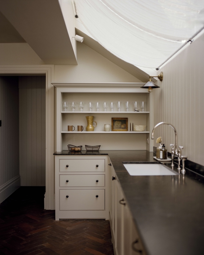 Evelina Mamedovaite 设计的极简主义住宅 North West London