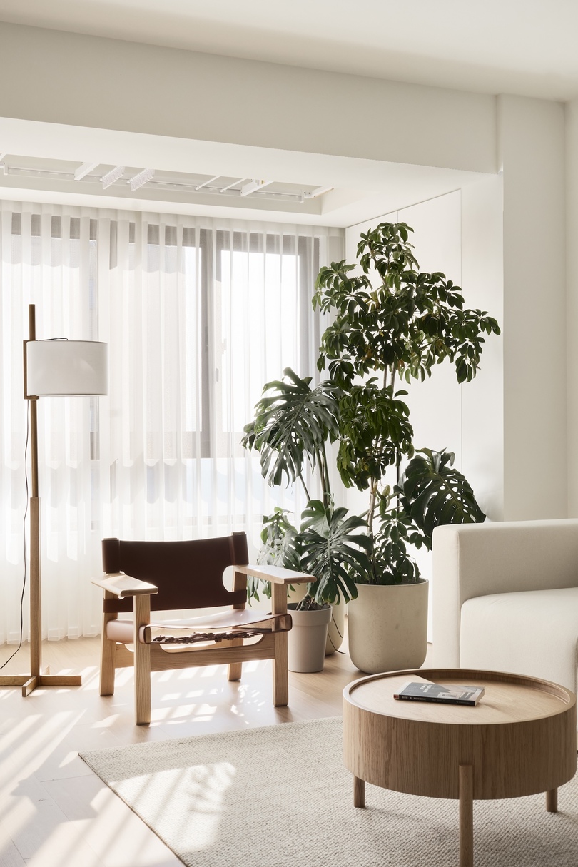 由 101 DESIGN 设计的极简主义住宅 W-House