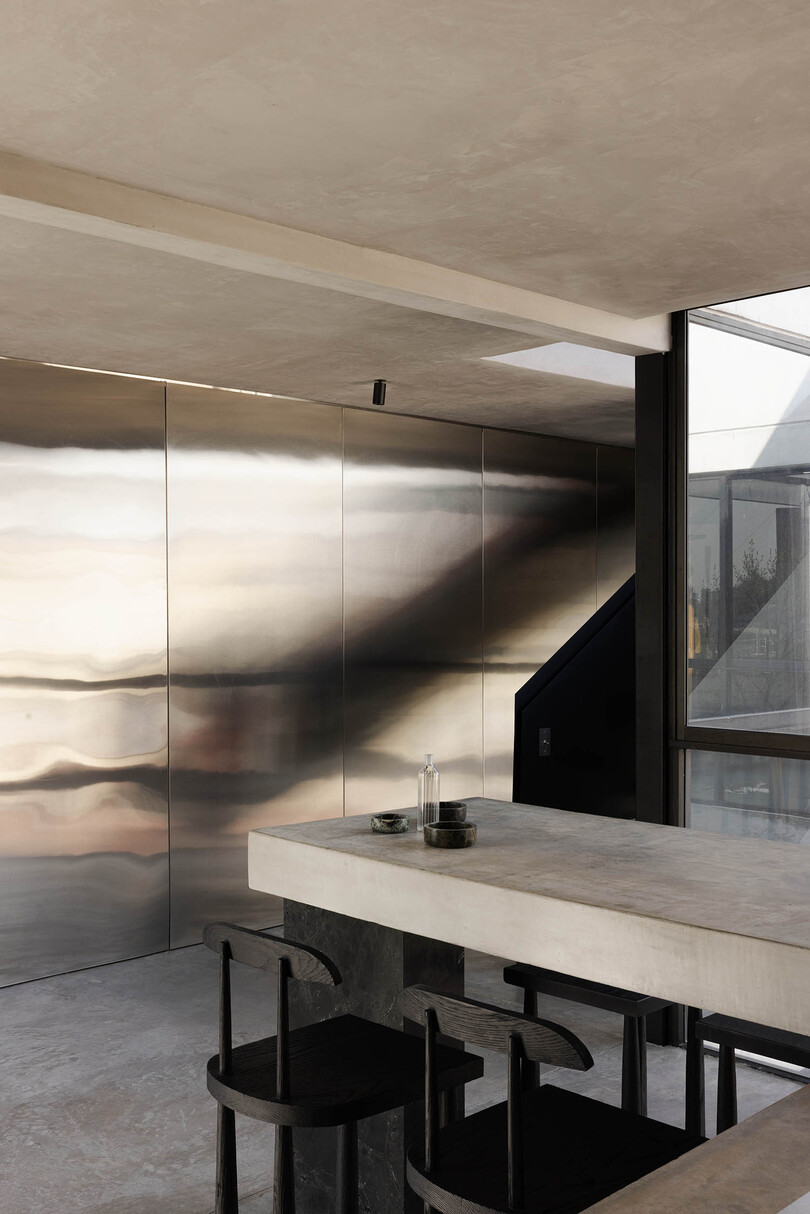 Barde vanVoltt 设计的简主义住宅 Brutalist Penthouse