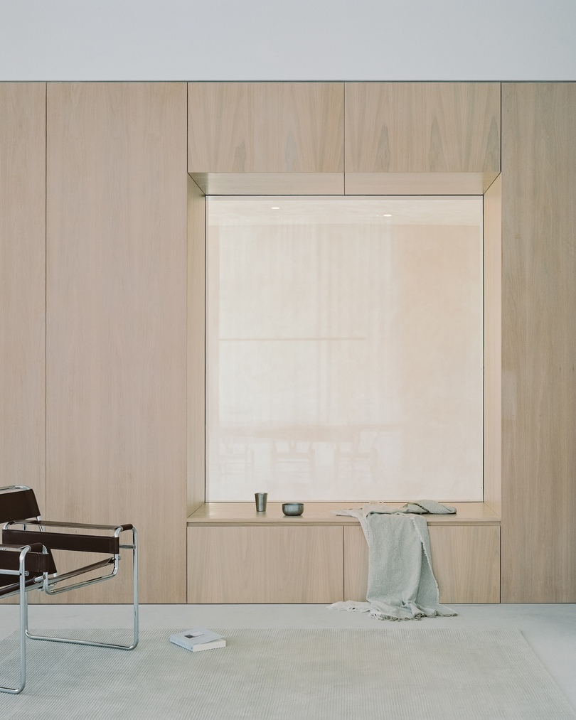 由 Actual Office 设计的极简主义住宅 Cherry Orchard