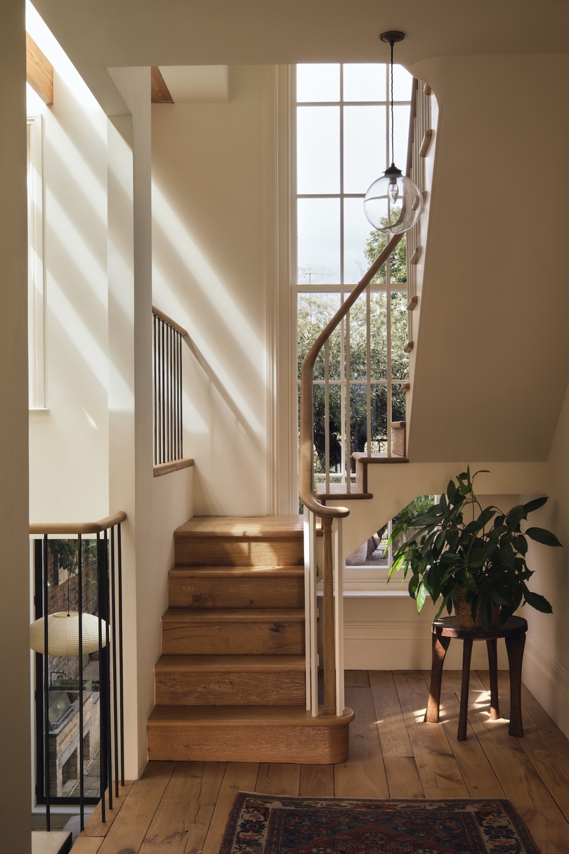 Mosley Thorold 设计的极简主义住宅 De Beauvoir Townhouse