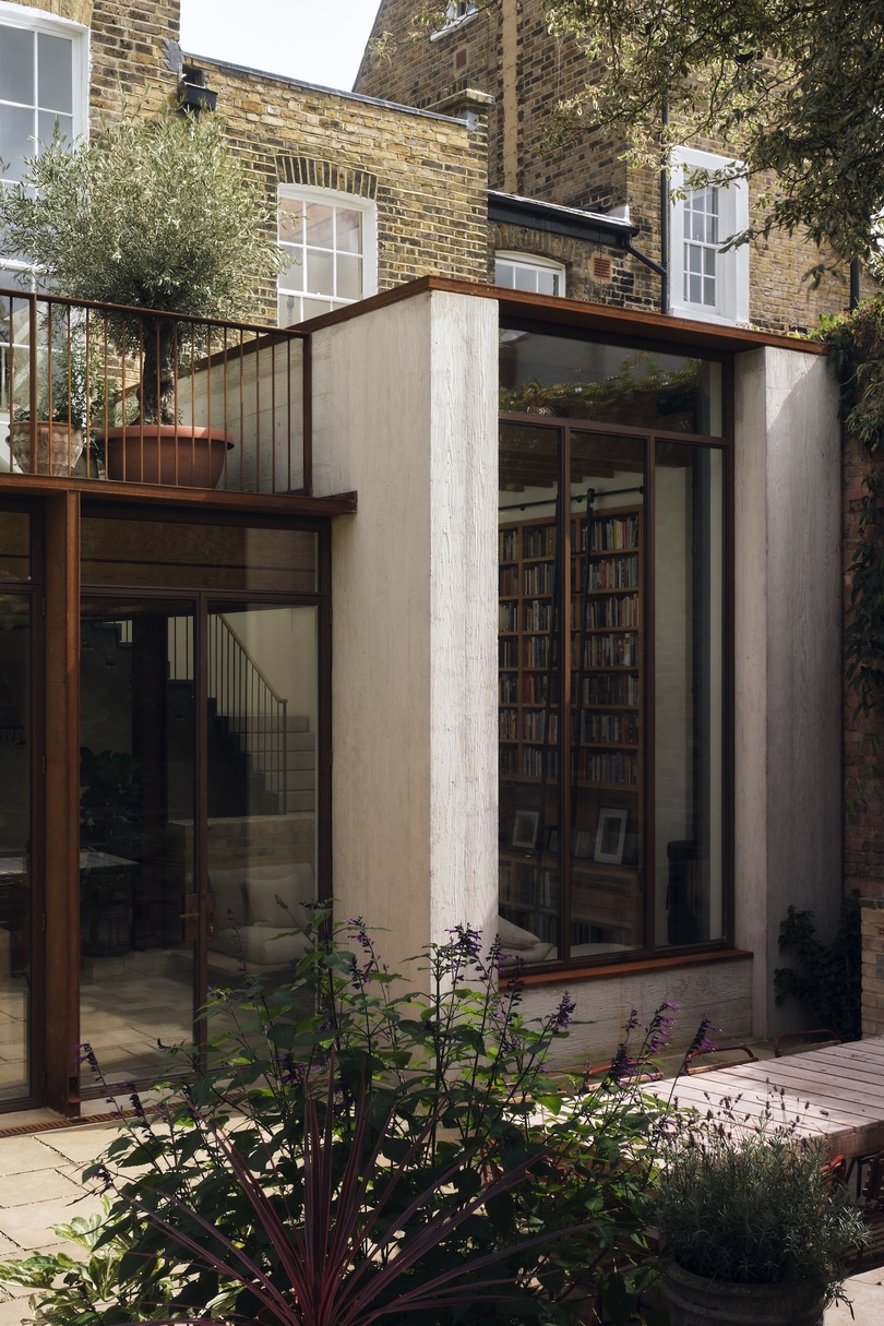Mosley Thorold 设计的极简主义住宅 De Beauvoir Townhouse