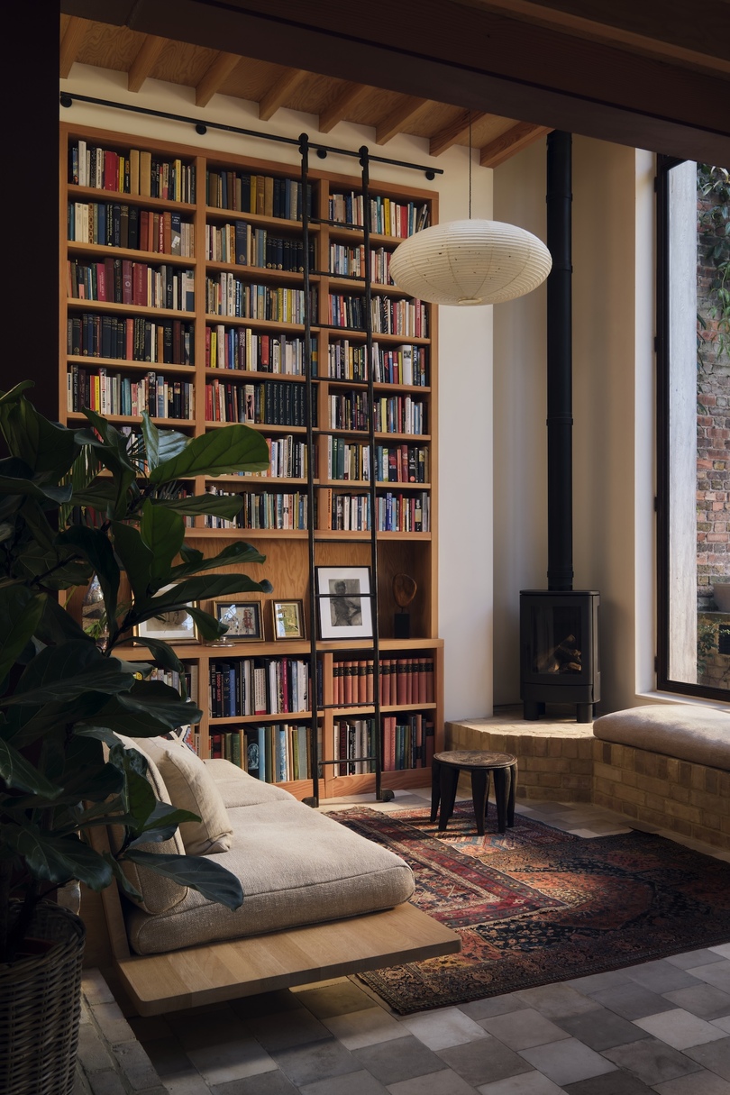 Mosley Thorold 设计的极简主义住宅 De Beauvoir Townhouse