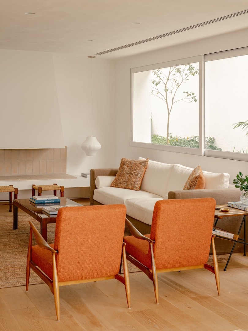 Felipe Hess Arquitetos 设计的极简主义住宅 Garret House