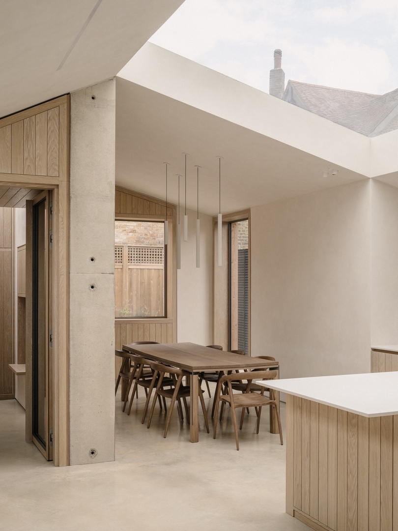 由 Stylus Architects 设计的极简主义住宅 Green Lodge