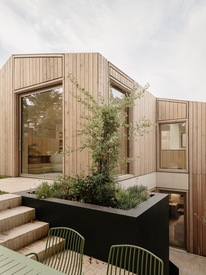 由 Stylus Architects 设计的极简主义住宅 Green Lodge