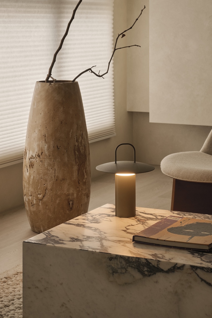 MoreIn Design 设计的极简主义公寓 Home for Mutual Gaze