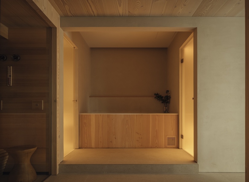 McLean Quinlan 设计的极简主义住宅 Lisbon Townhouse