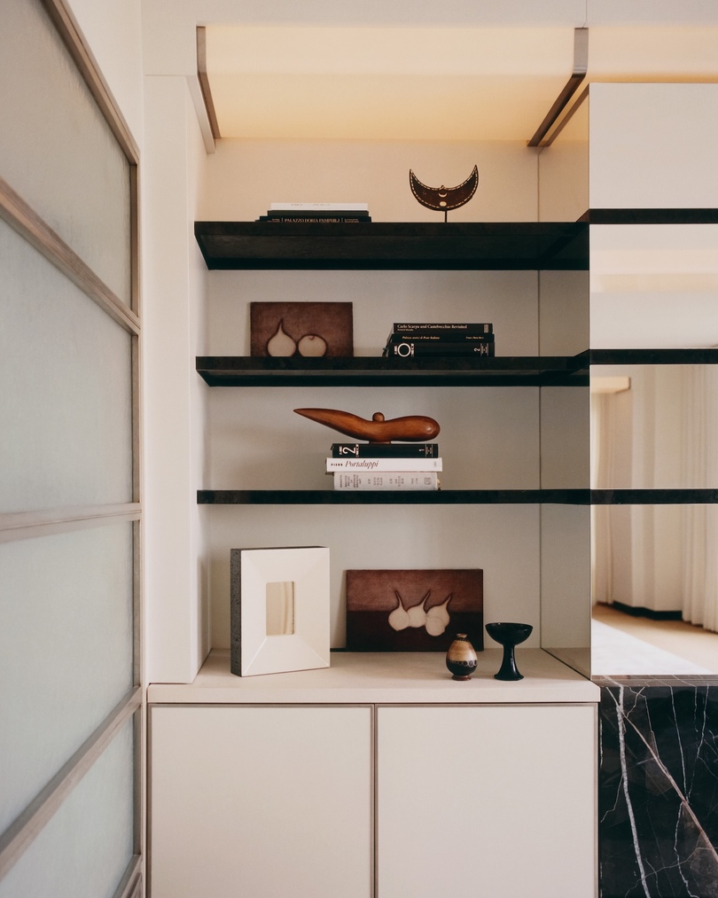 Rudy Guénaire 设计的极简主义公寓 Panthéon Apartment