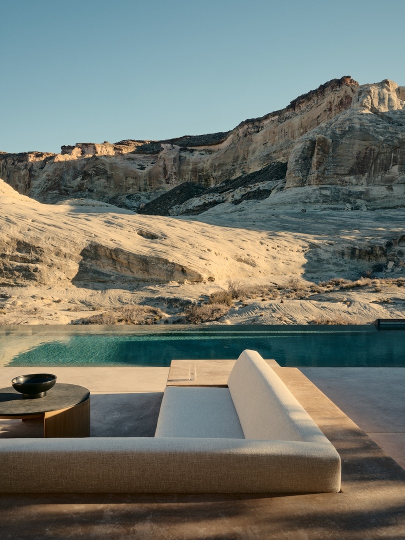 Amangiri 六卧别墅设计|犹他峡谷中的极简奢华室内空间