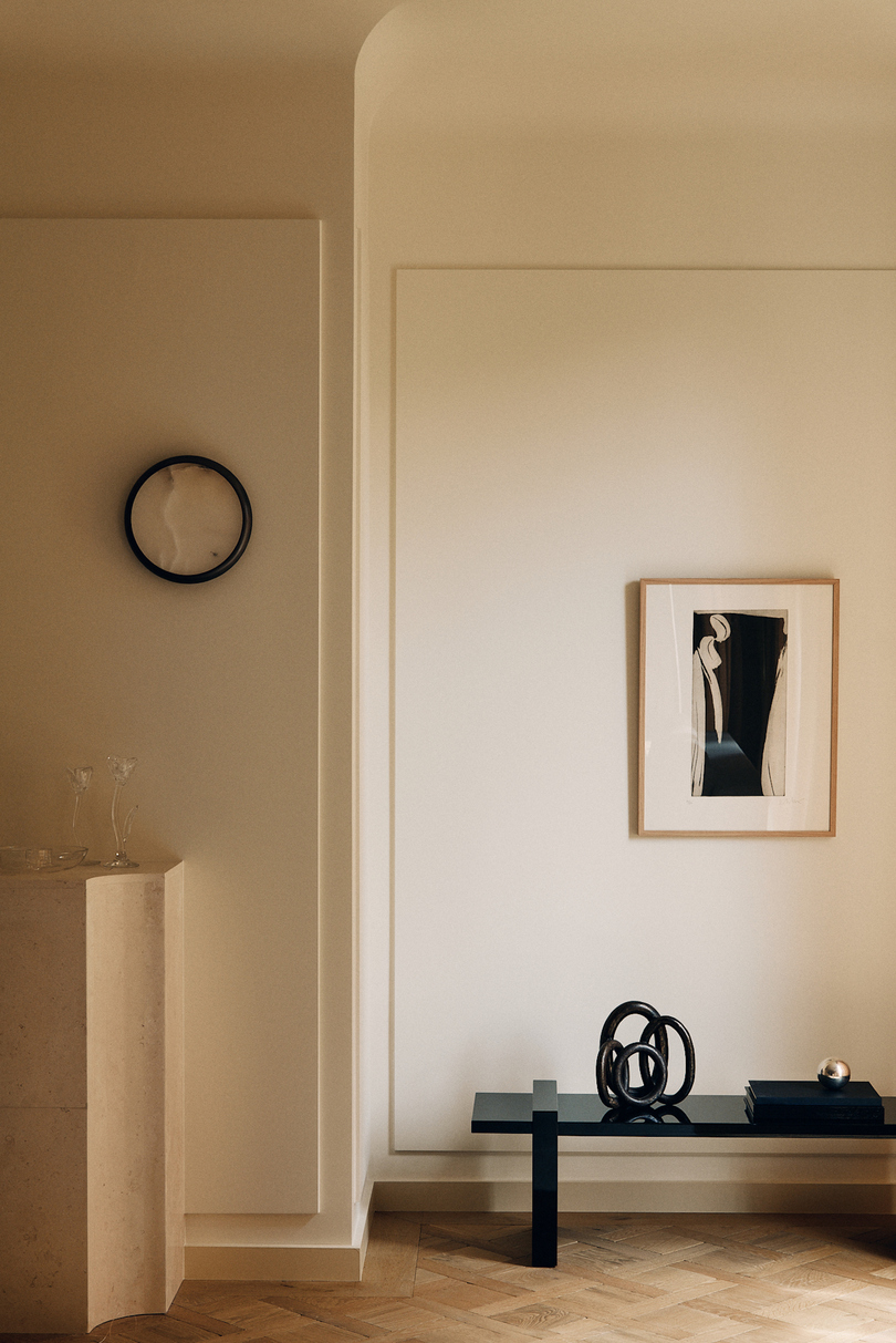 由 Atelier MKD 设计的极简主义住宅 FOCH Apartment