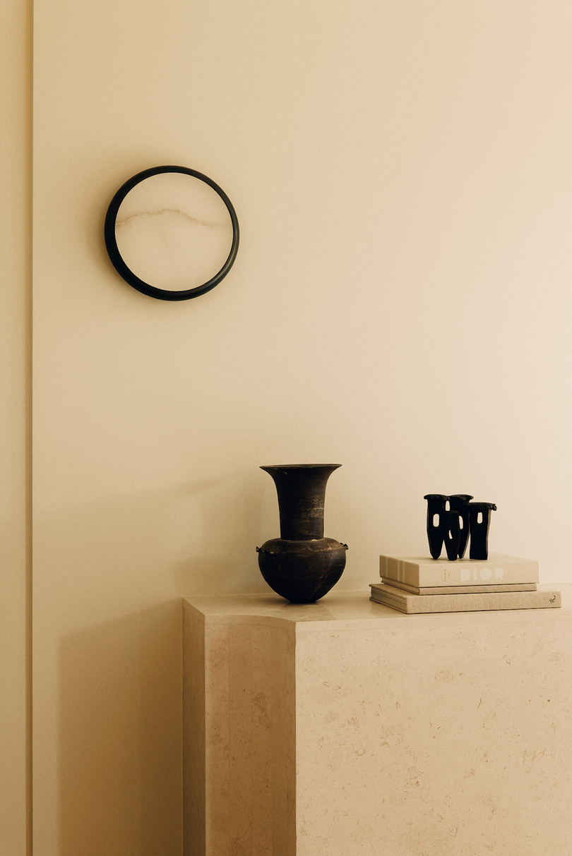由 Atelier MKD 设计的极简主义住宅 FOCH Apartment