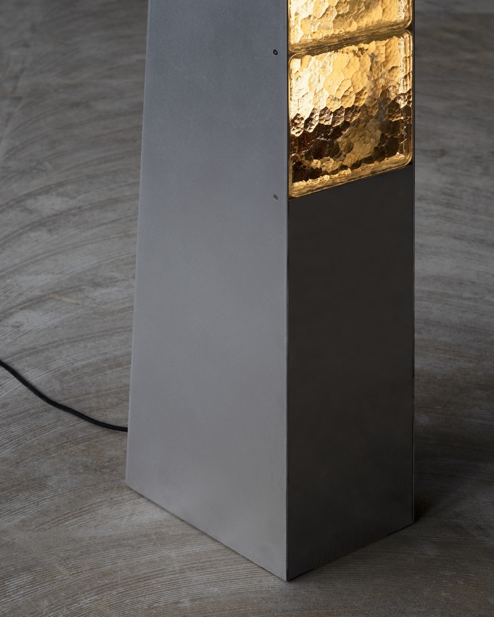 Clément Pasquier Studio 设计的极简灯具 Henry Lamp