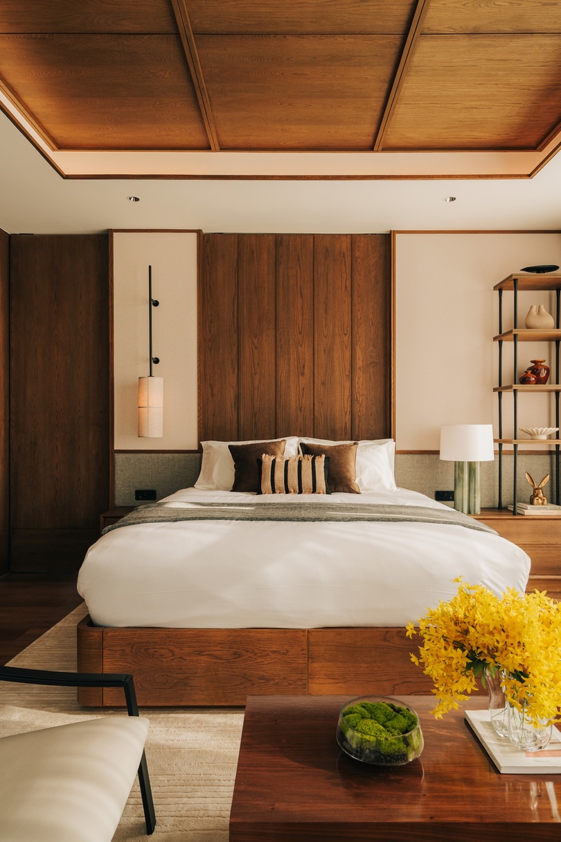 JUNF STUDIO 设计的极简主义公寓 Chao Phraya River