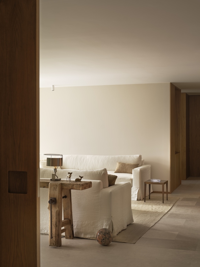 由 Febrero Studio 设计的极简主义公寓 Madrid Flat