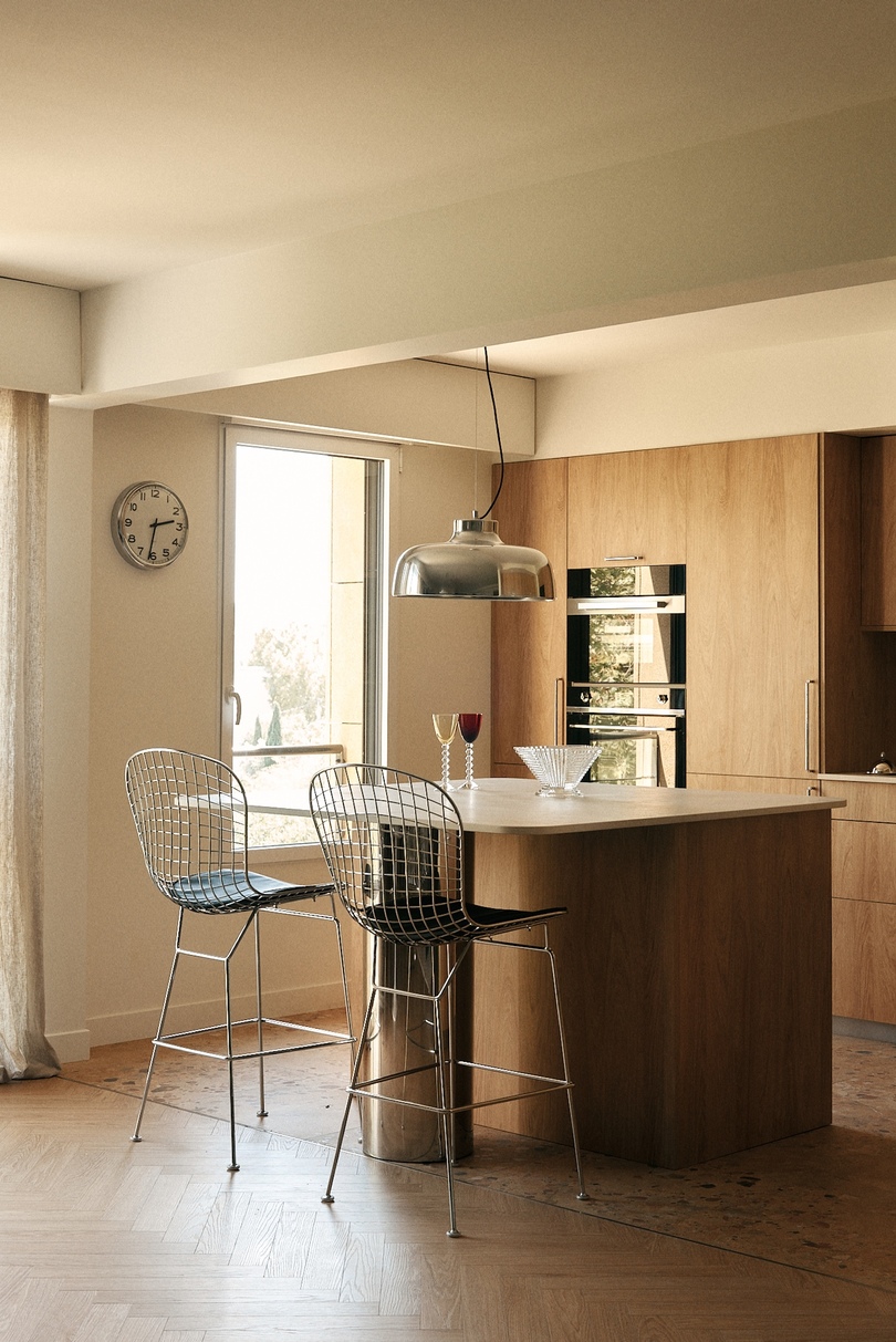 CHHO Studio 设计的极简主义公寓 Retro Apartment