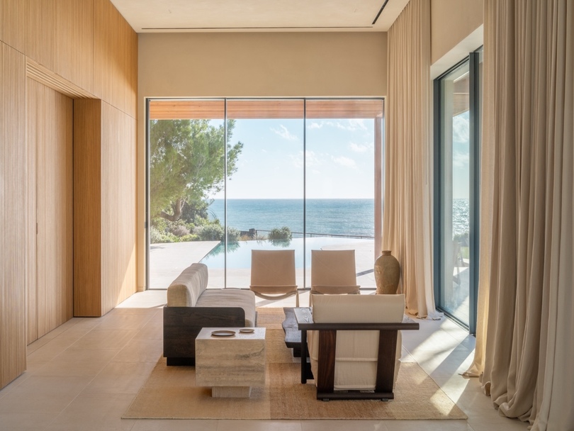 由 studio.skey 设计的极简主义住宅 Villa in Recco