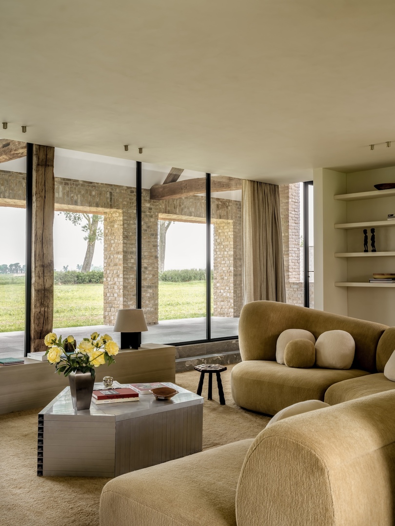 Simon de Burbure 改造的比利时历史住宅 AJ. House