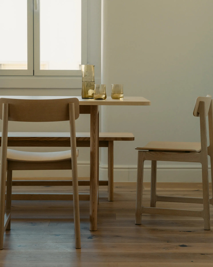 Depping&Jørgensen 推出 FRAME 实木餐厅家具系列