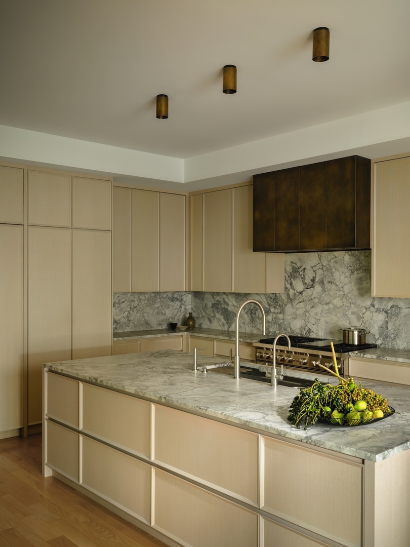 Decollab Studio设计的极简主义住宅Greenwich Residence